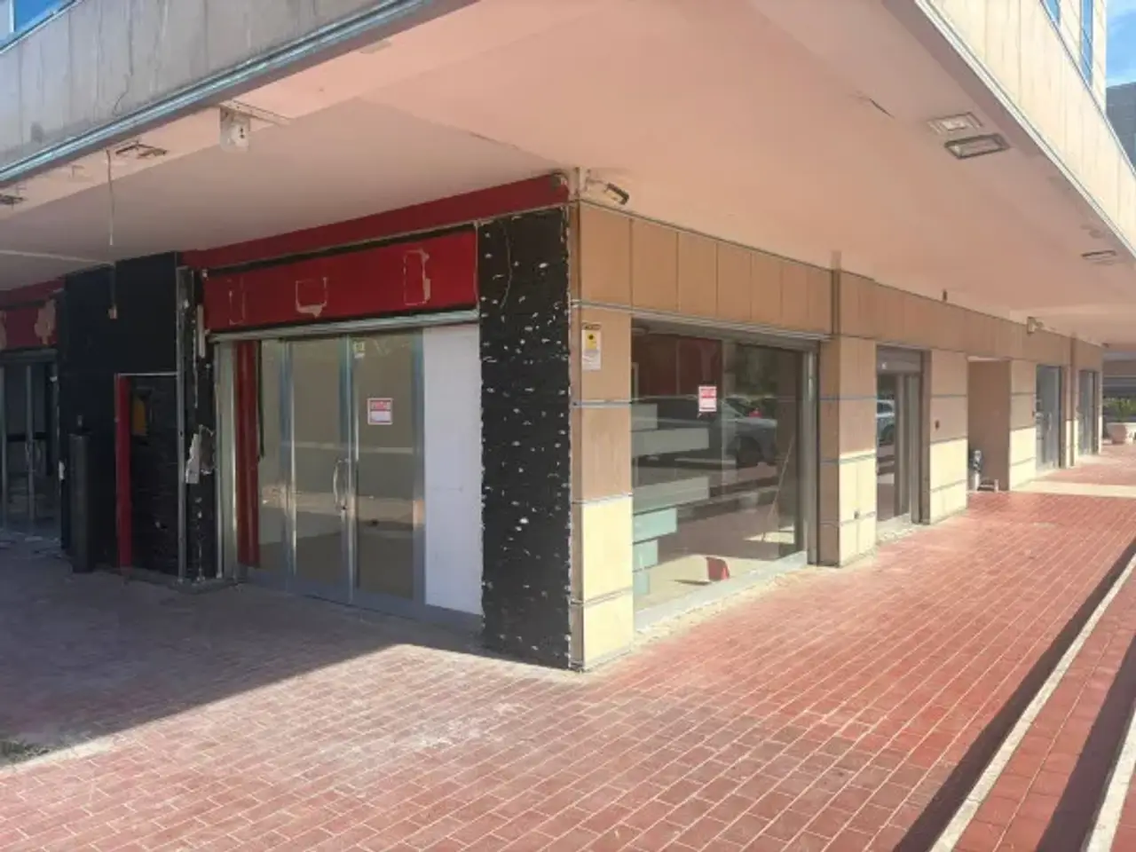 Negozio in Viale dei Tigli, Casalnuovo Di Napoli, {3} - Foto 1
