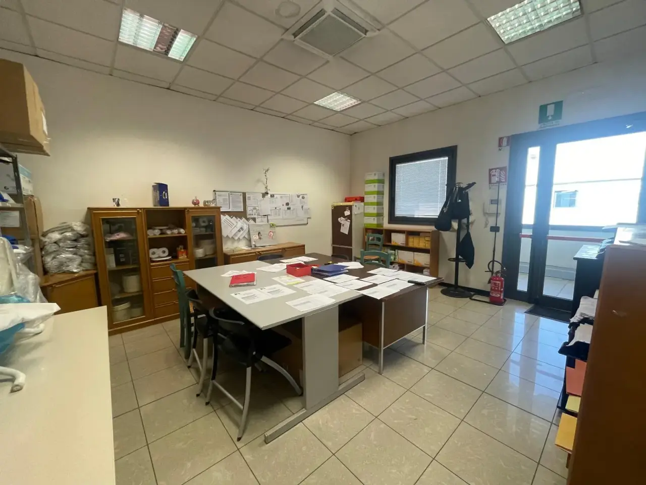 Ufficio in Via del Commercio 47, Cento, {3} - Foto 1