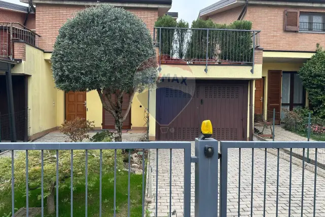 Villa a schiera in Via per Rovello 100h, Gerenzano - Foto 1