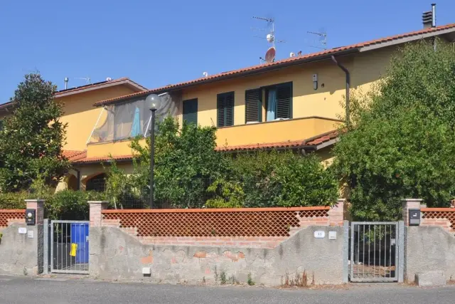 Dreizimmerwohnung in Via Poggiberna, Castellina Marittima - Foto 1