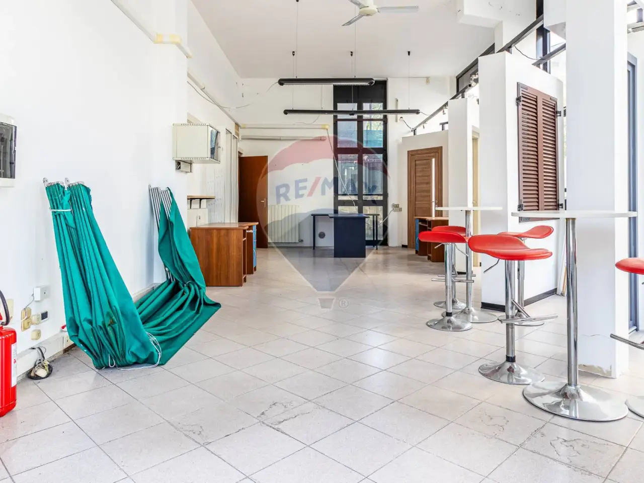 Negozio in Via Quitino Sella 115, Busto Arsizio, {3} - Foto 2