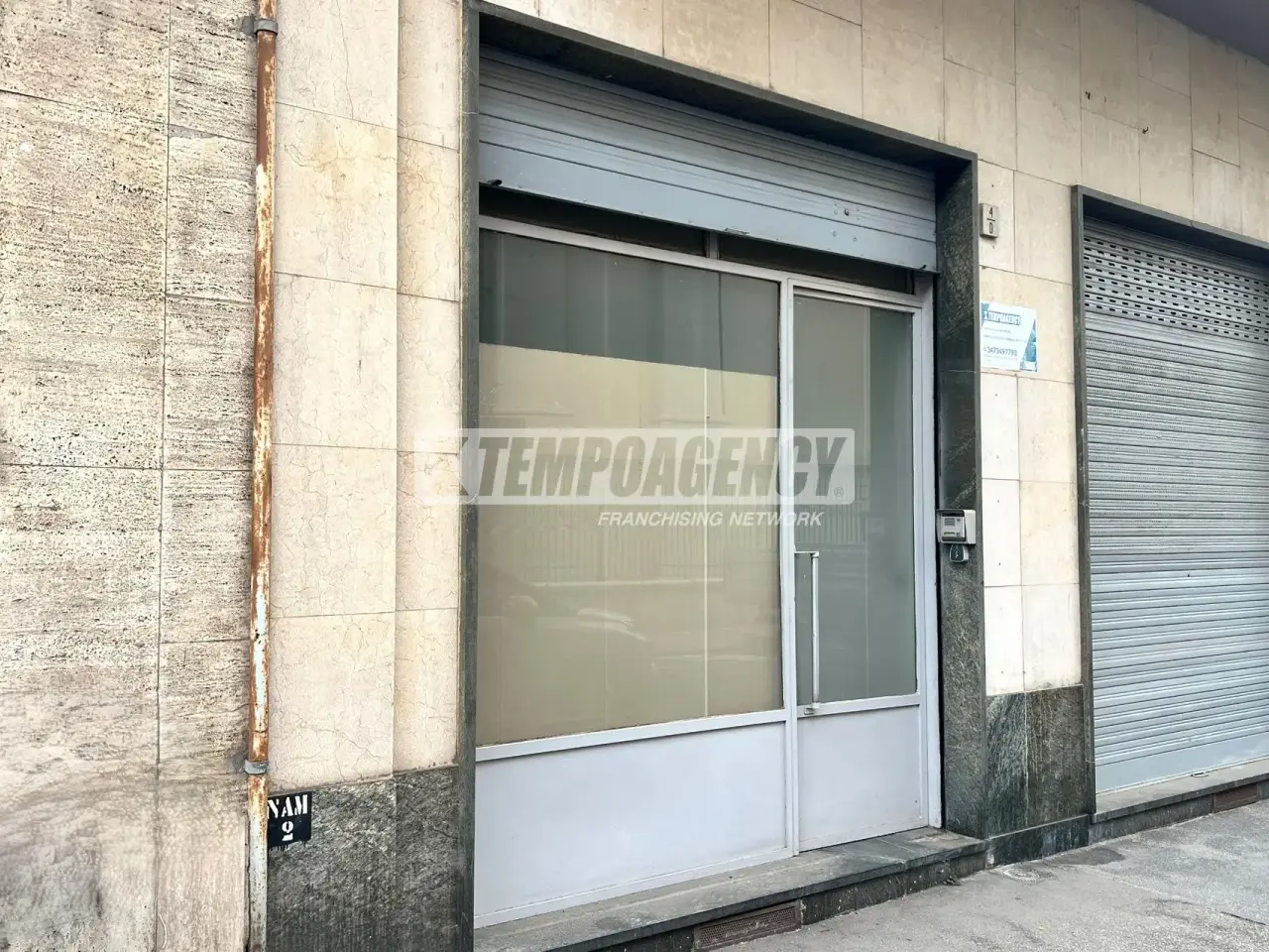 Negozio in Via Netro 4, Torino, {3} - Foto 2