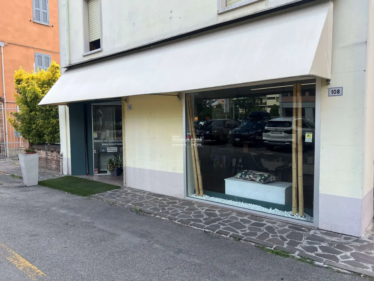 Negozio in Via Carlo Zucchi 106, Modena, {3} - Foto 2