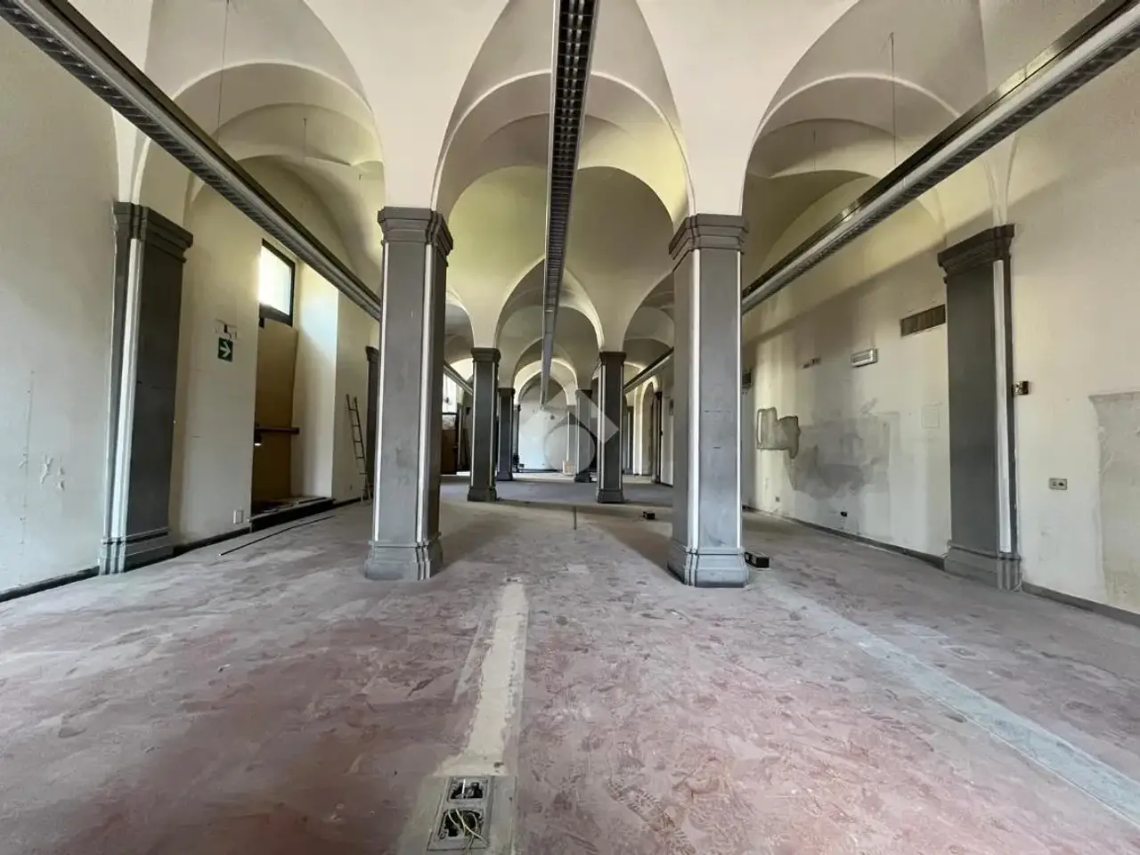 Negozio in Piazza Garibaldi 6, Pistoia, {3} - Foto 2