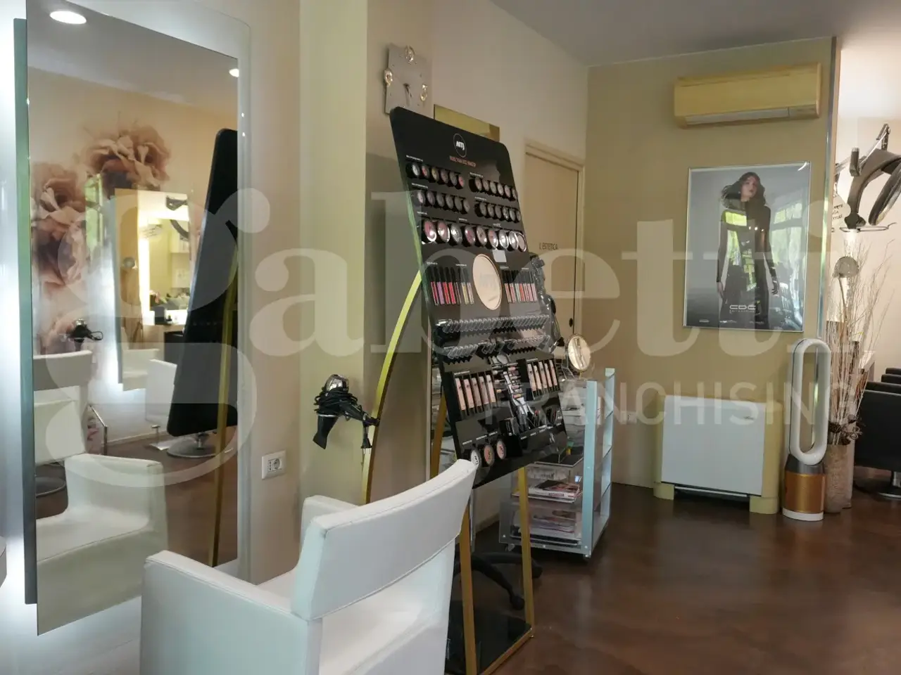 Esercizio commerciale in , Ravenna, {3} - Foto 2