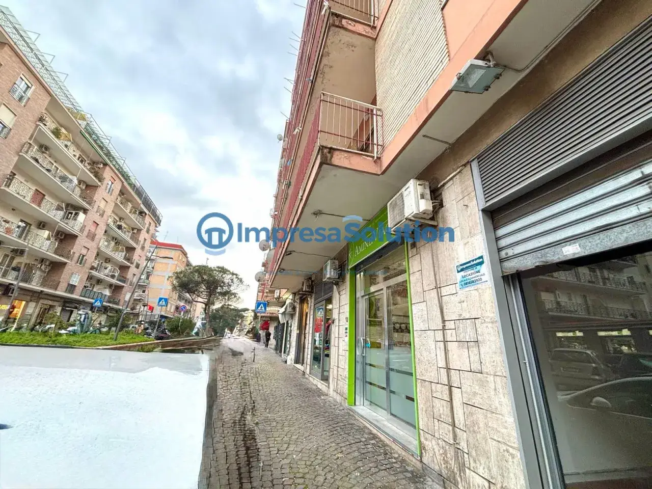 Negozio in Via Edoardo Nicolardi, Napoli, {3} - Foto 1