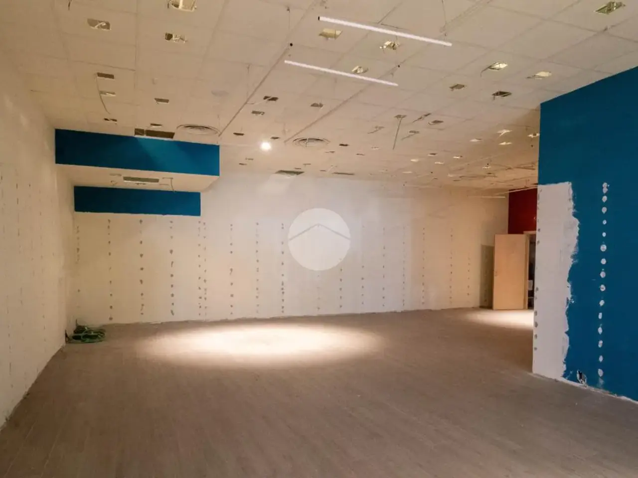Negozio in Viale Trento Trieste, Sant'Angelo Lodigiano, {3} - Foto 2