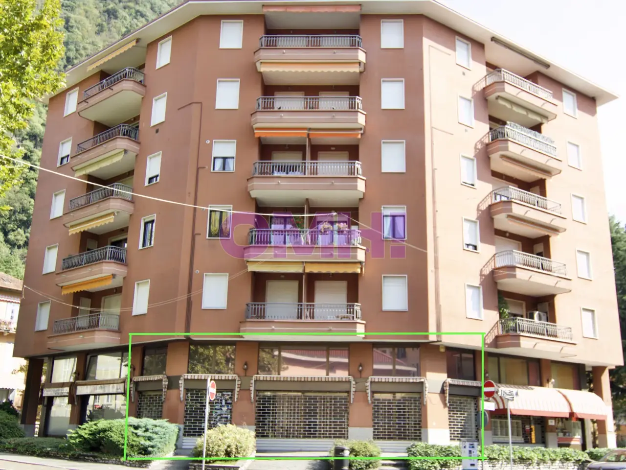 Negozio in Via Marconi 1, Laveno Mombello, {3} - Foto 2
