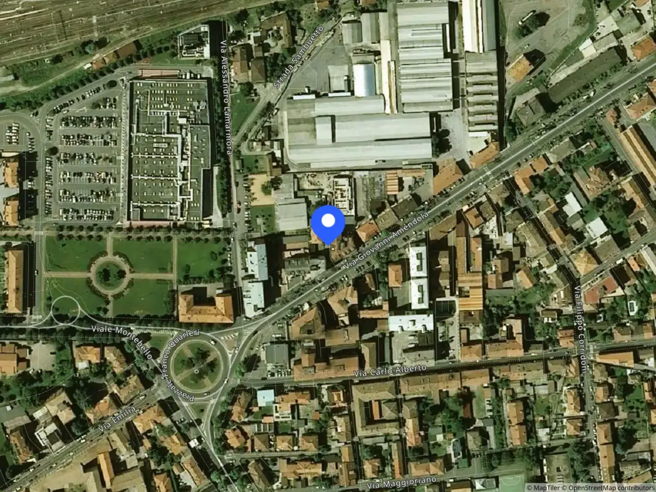 Fabbricato misto in Via G. Amendola - Angolo Via Baracca. 28 28, Voghera, {3} - Foto 1