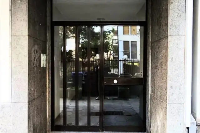 insertion image