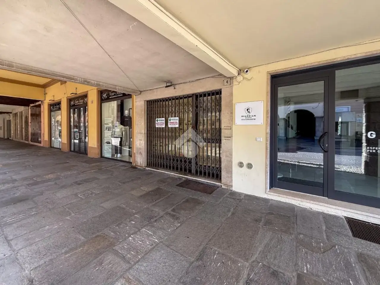 Negozio in Via Roma 4, Castelleone, {3} - Foto 2