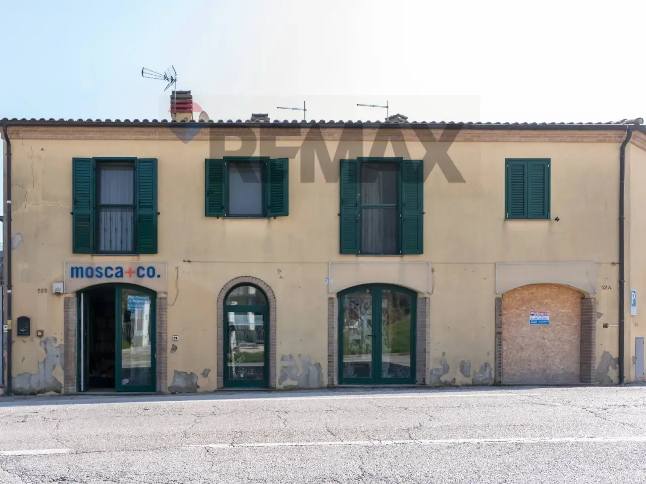 Negozio in Via Nazario Sauro 52, Recanati, {3} - Foto 1