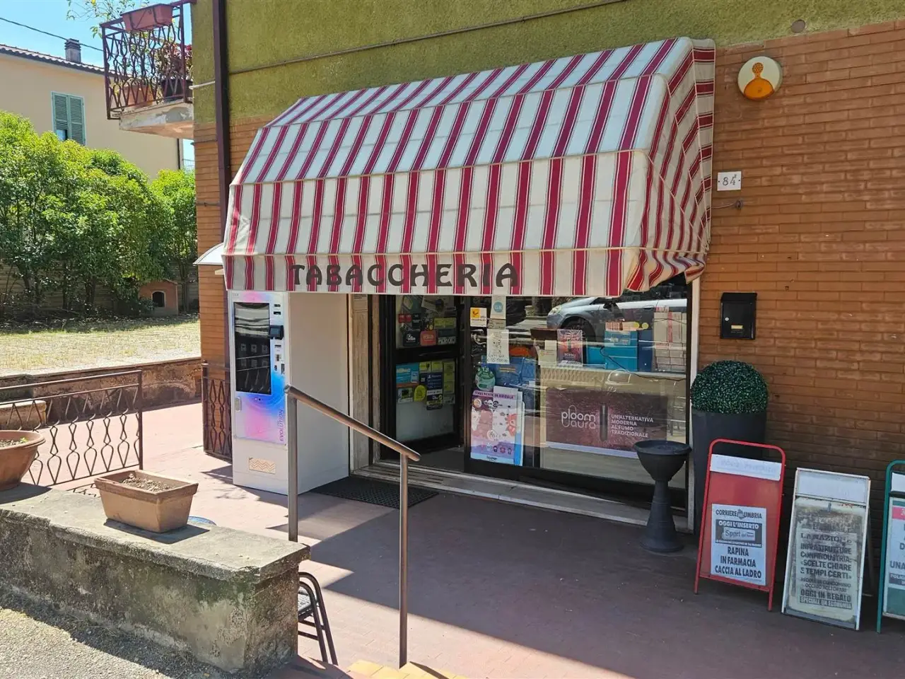 Tabaccheria in Viale Roma 84b, Foligno, {3} - Foto 2