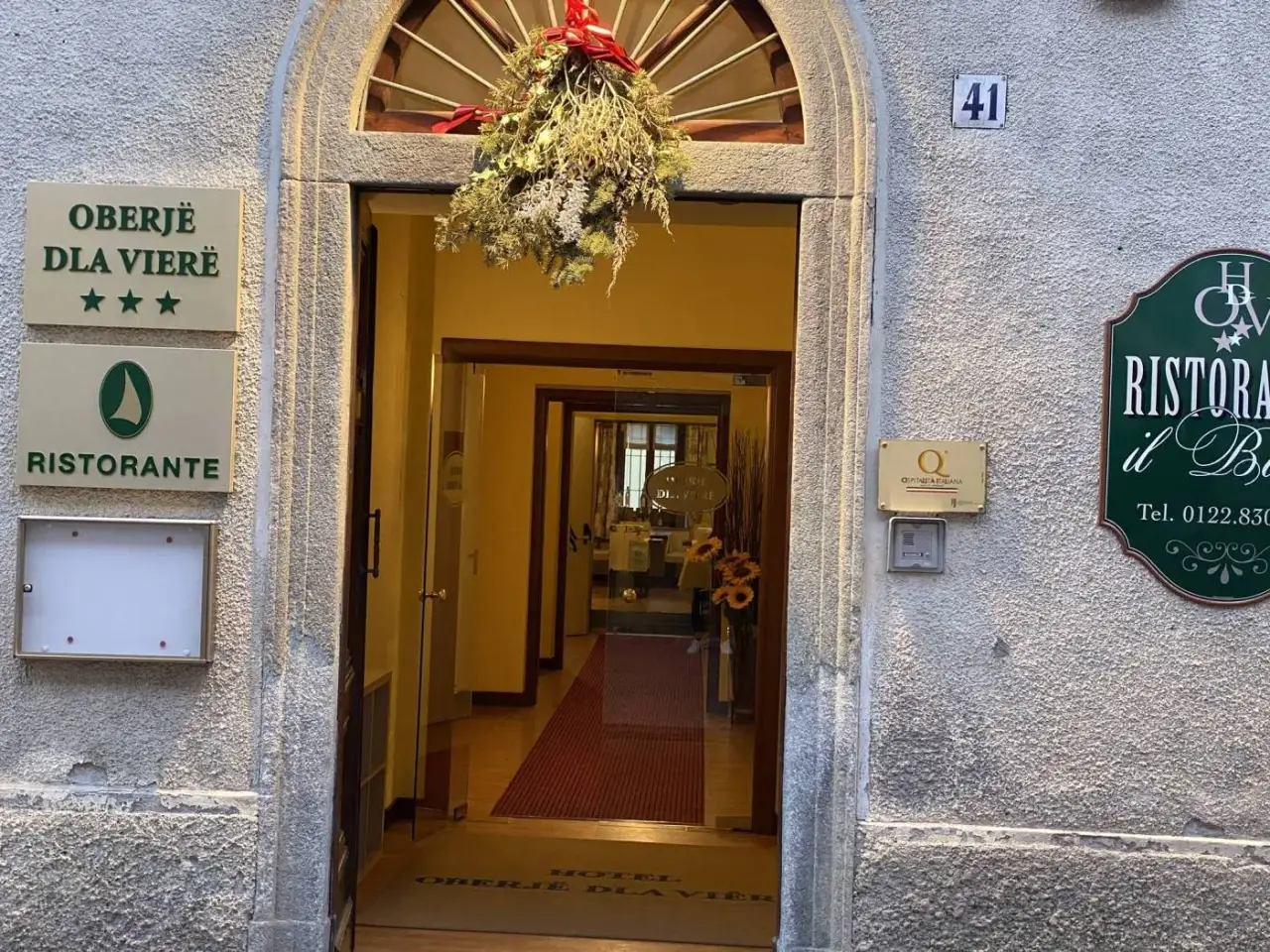 Locale commerciale in Via Susa,Bardonecchia, Bardonecchia, {3} - Foto 2
