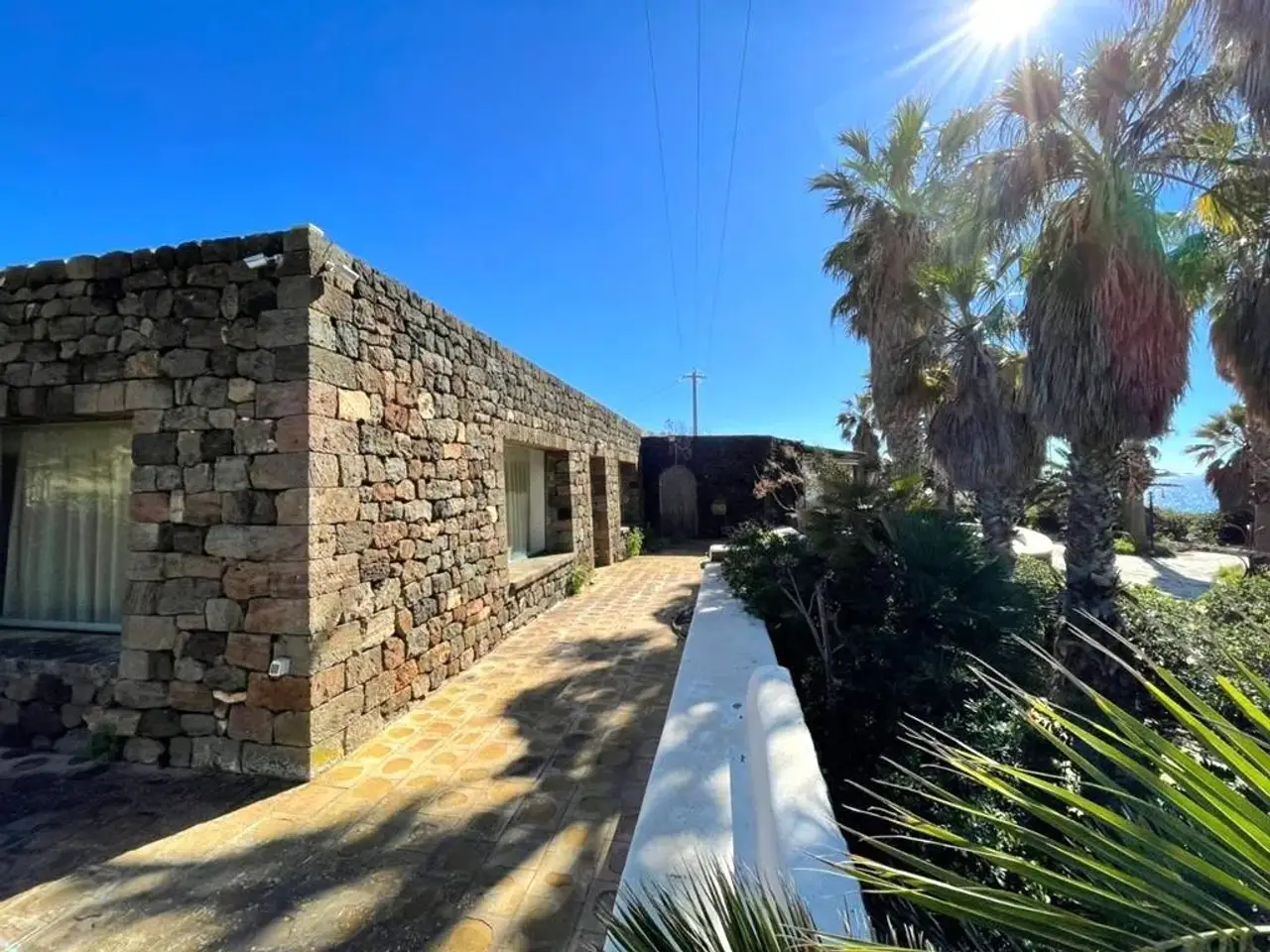 Negozio in Contrada Roncone Salerno, Pantelleria, {3} - Foto 1