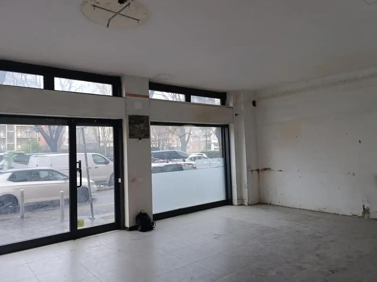 Negozio in Viale Gabriele d' Annunzio 3, Milano, {3} - Foto 2