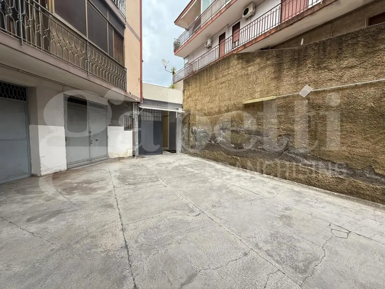 Magazzino in Via della Zagara 29, Misterbianco, {3} - Foto 2