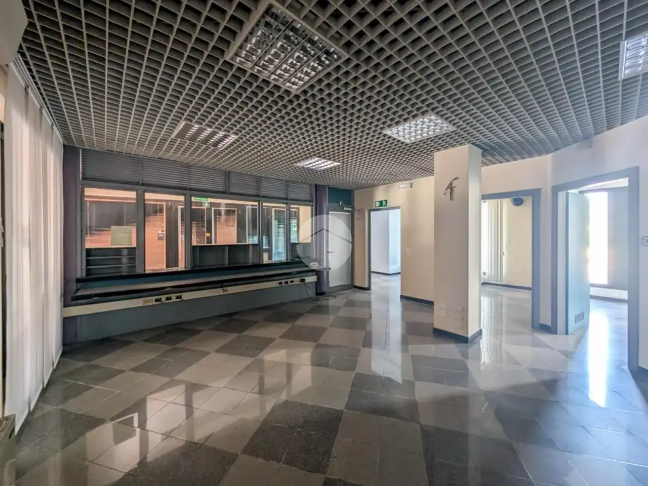 Negozio in Via della Libertà, Porto Mantovano, {3} - Foto 2