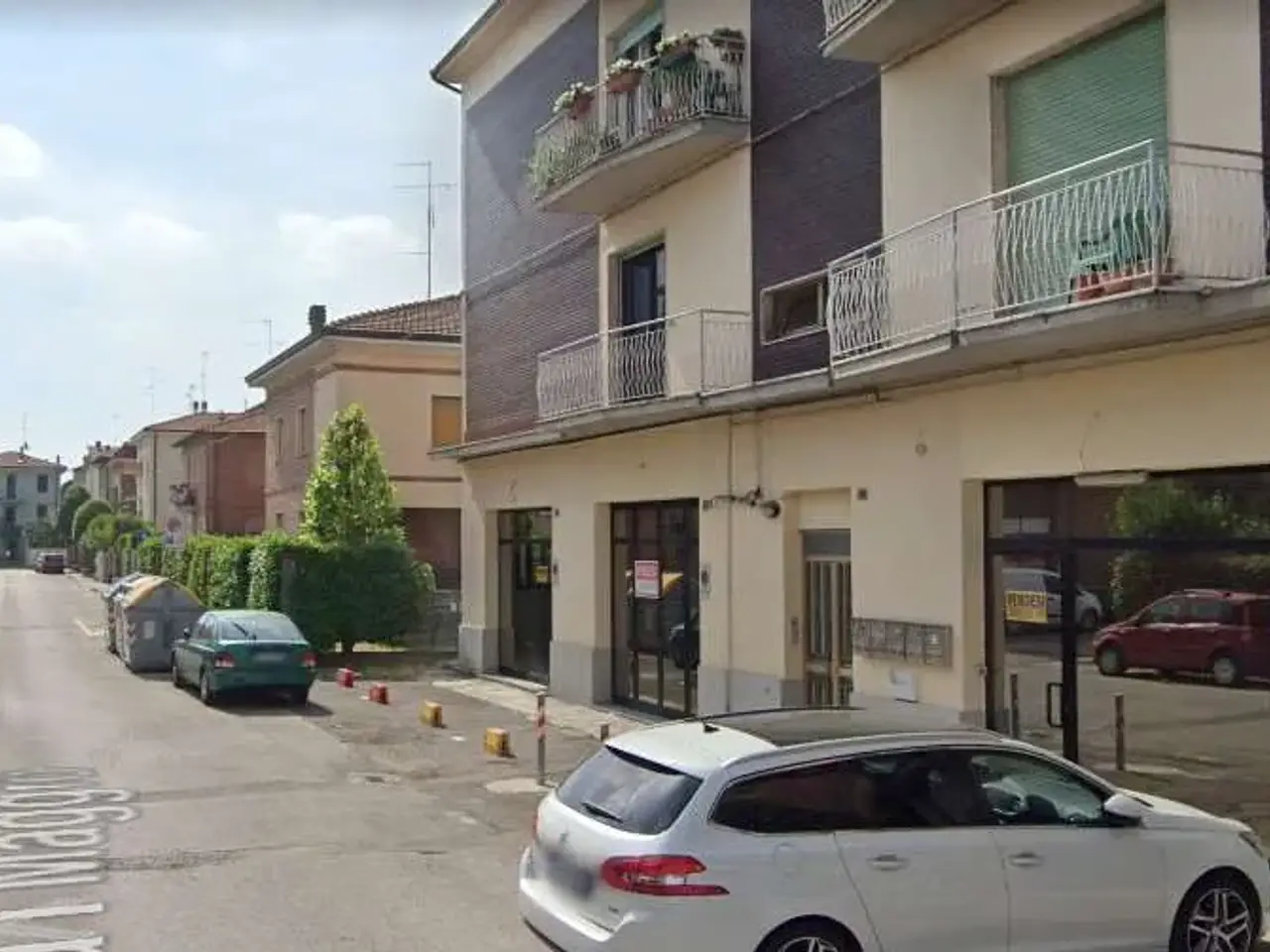 Palazzina commerciale in Via 1° Maggio 28., Sassuolo, {3} - Foto 1