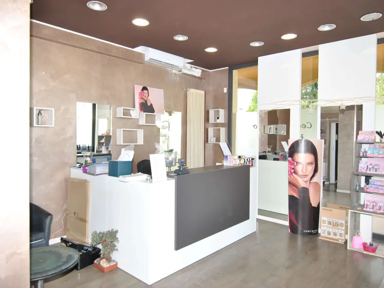 Centro estetico - Solarium - Benessere in Via Bottego  2, Lissone, {3} - Foto 1
