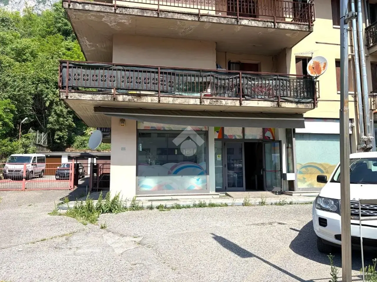 Negozio in Via San Martino 105, Darfo Boario Terme, {3} - Foto 1