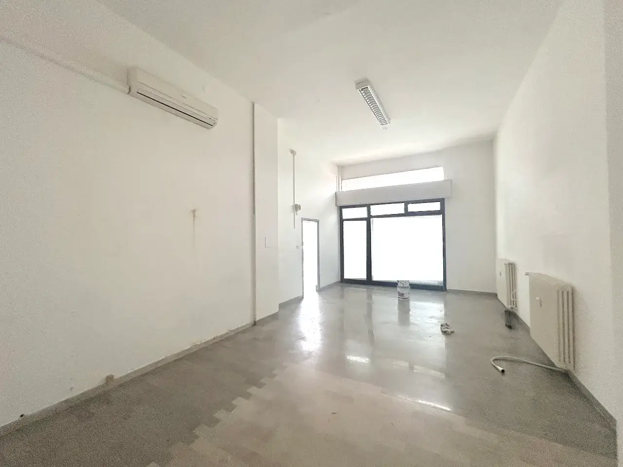 Negozio in Viale Jacopo Mazzoni, Cesena, {3} - Foto 1