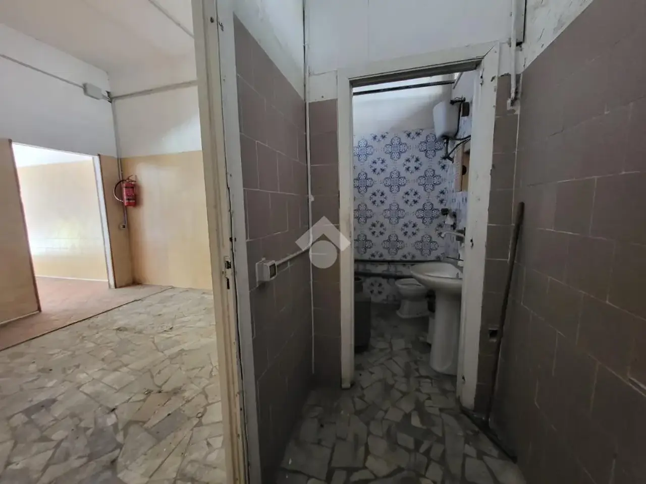 Negozio in Via Vicinale Campanile 118, Napoli, {3} - Foto 2