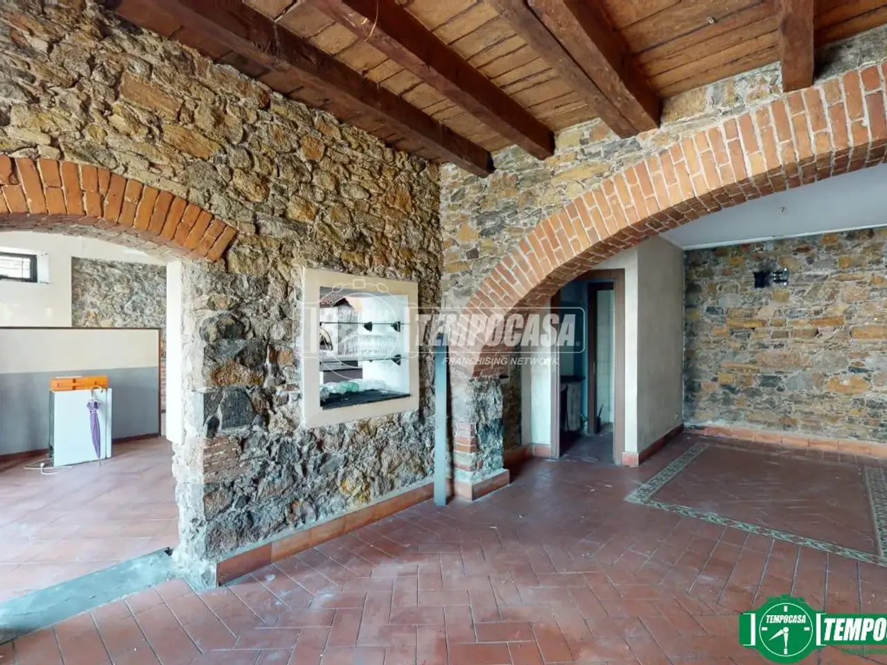 Laboratorio in Via Sarzana 917, La Spezia, {3} - Foto 1