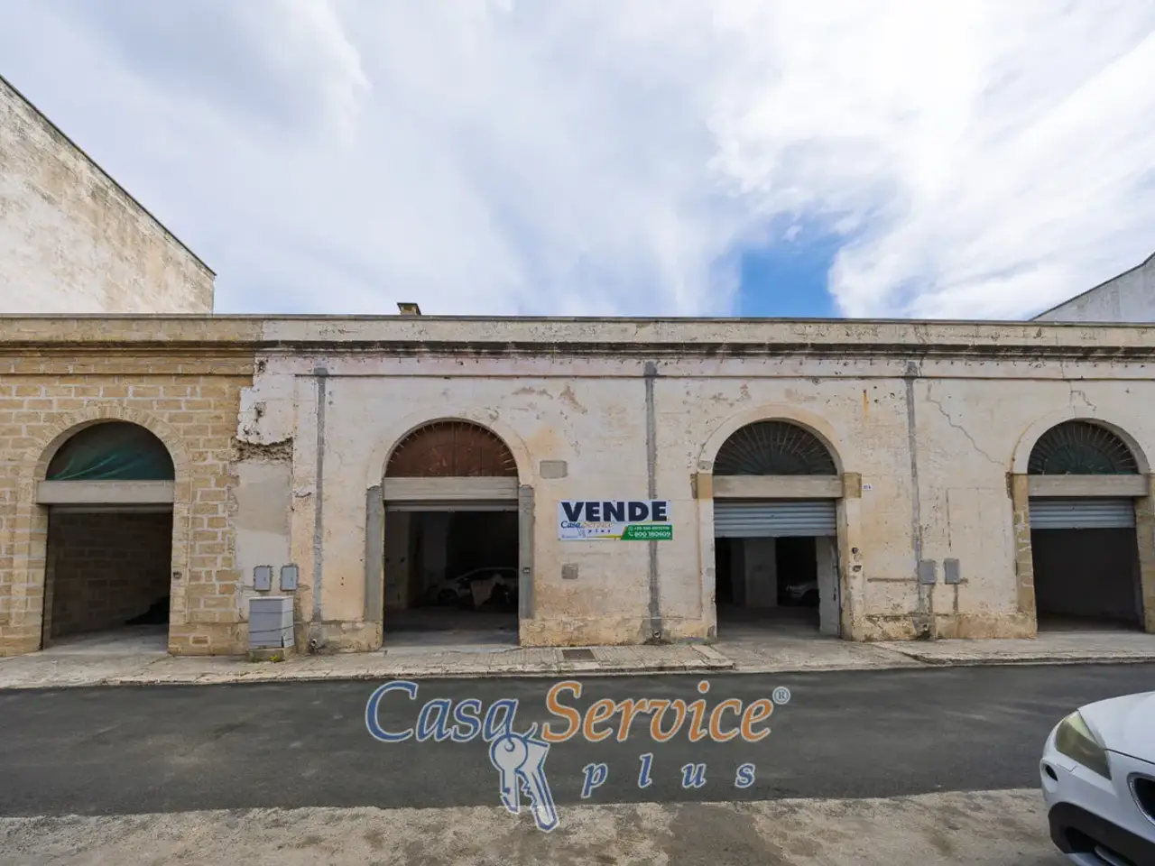 Capannone in Via Vittorio Veneto, Tuglie, {3} - Foto 1