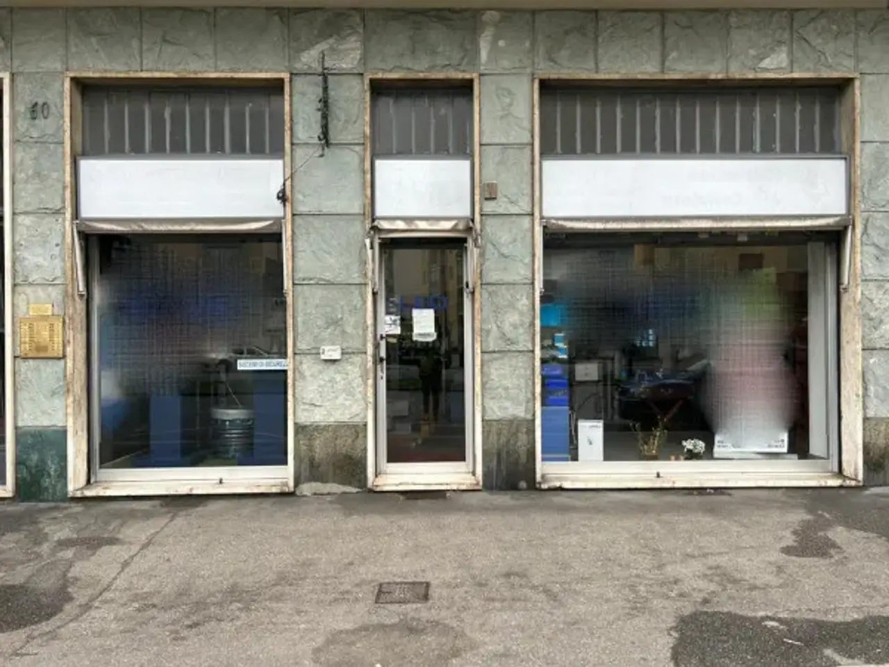 Negozio in Via Francesco De Sanctis 60, Torino, {3} - Foto 1