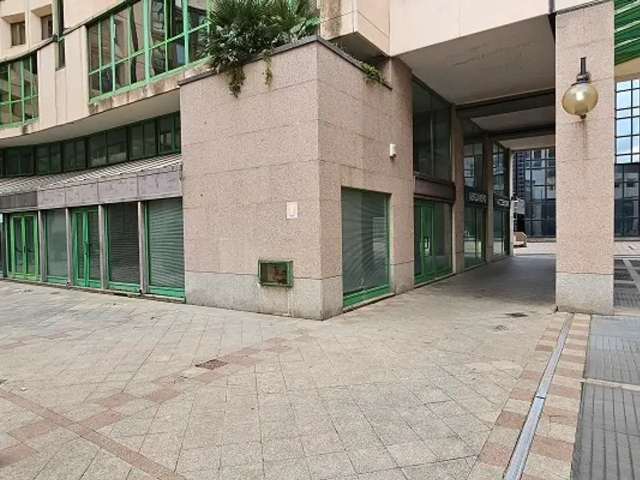 Negozio in Centro Direzionale Isola G1, Napoli, {3} - Foto 2