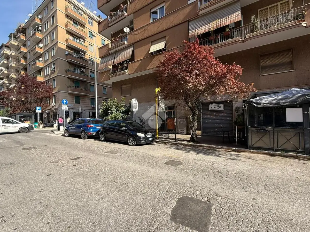Magazzino in Via Marcantonio Bragadin 20, Roma, {3} - Foto 1