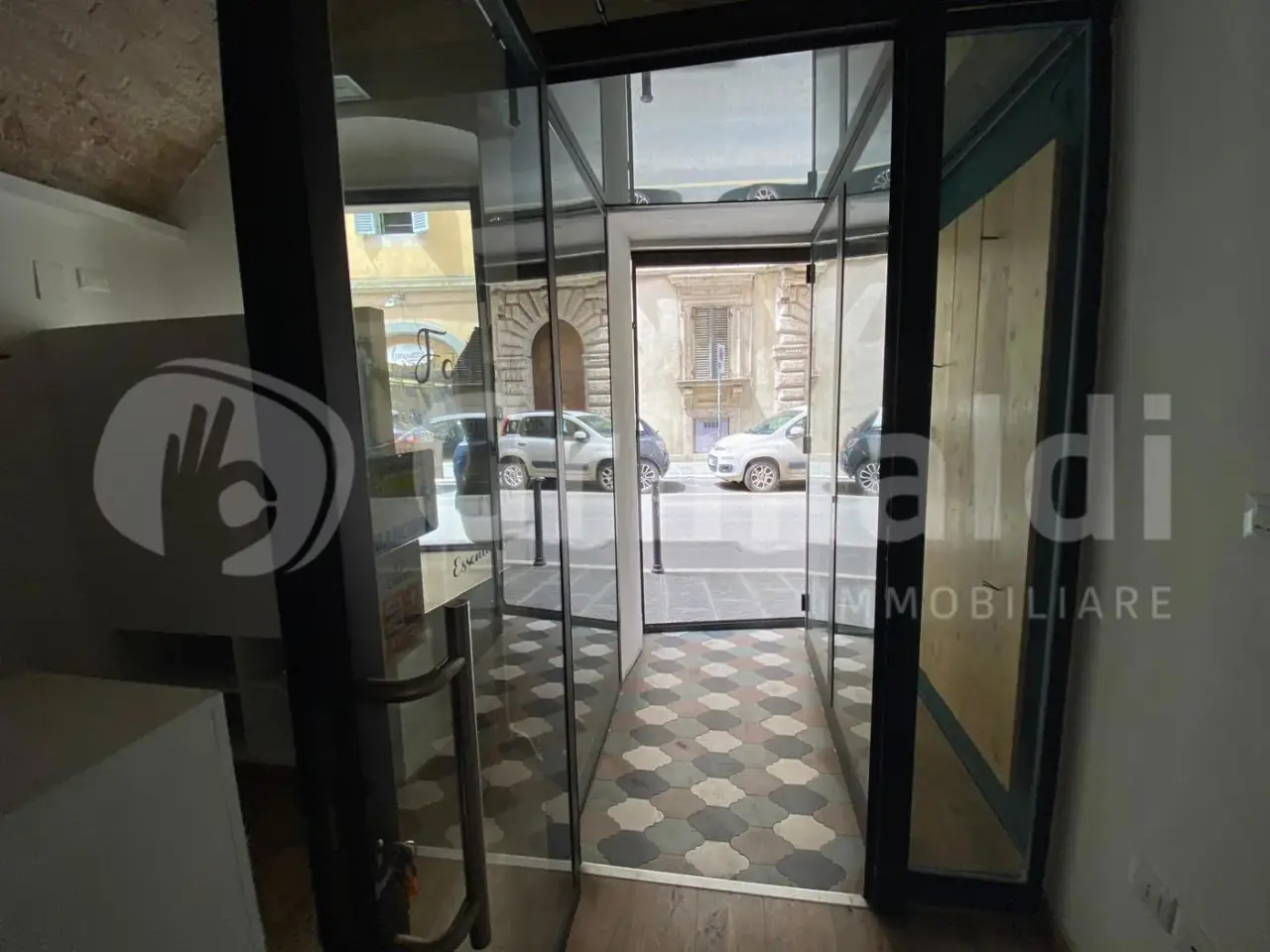 Negozio in Corso Cavour , Perugia, {3} - Foto 1