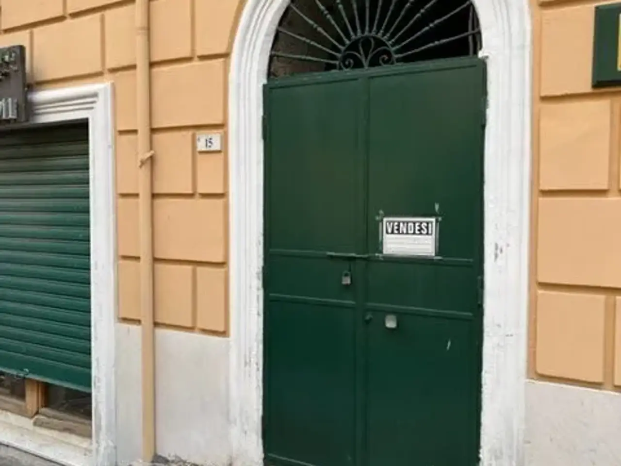 Locale commerciale in Roccadaspide, Salerno, Campania, 84069, Italia, Roccadaspide, {3} - Foto 1