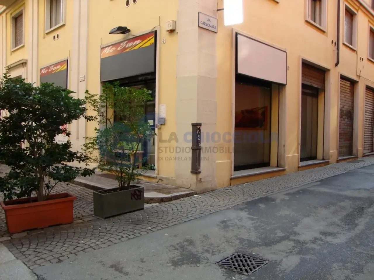 Palazzina commerciale in Via Goito 11, Bologna, {3} - Foto 1