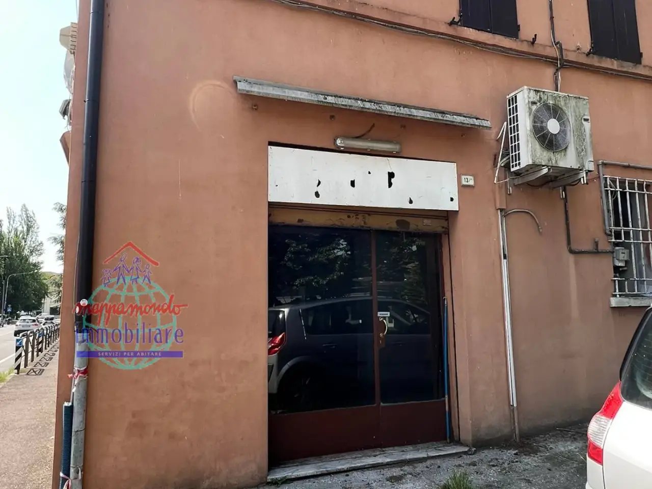 Negozio in Via G. Marconi 13/a, Finale Emilia, {3} - Foto 1