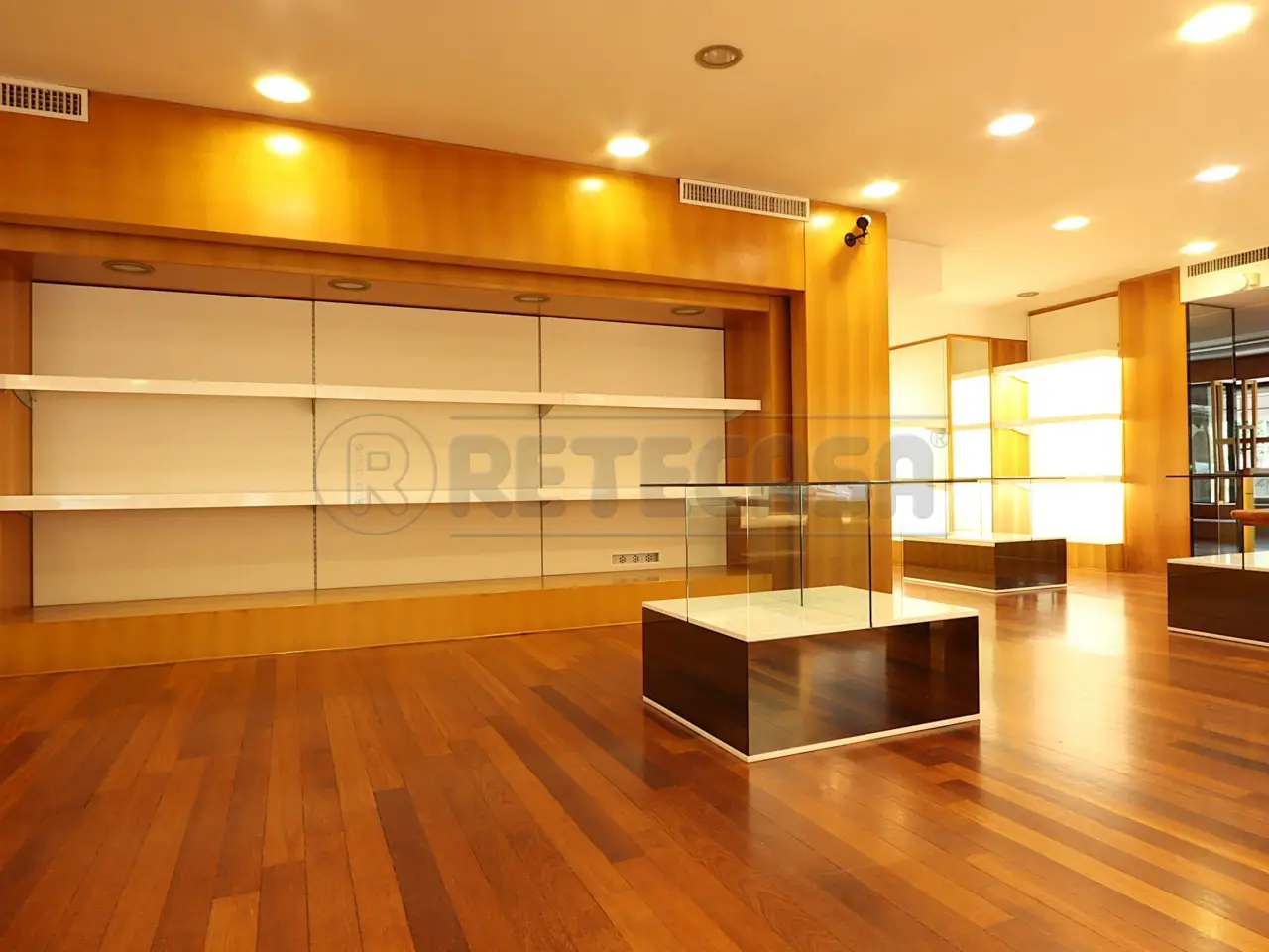 Palazzina commerciale in , Camisano Vicentino, {3} - Foto 1