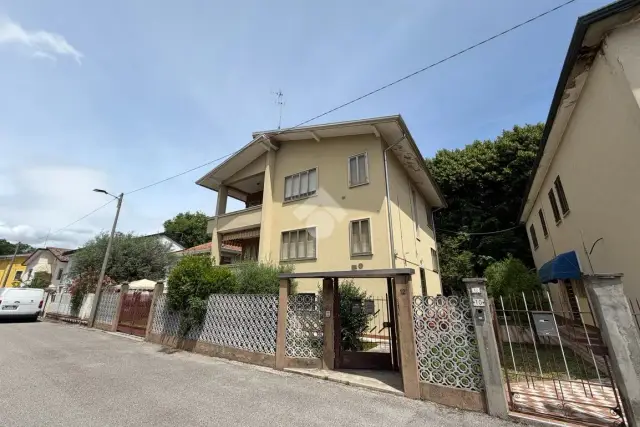 insertion image