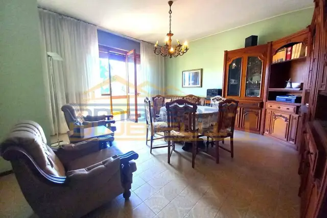 3-room flat in Via Niccolò Machiavelli 24, Lesmo - Photo 1