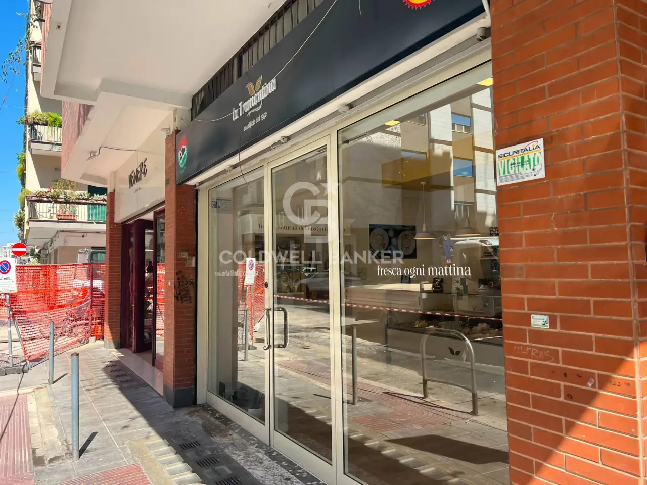 Esercizio commerciale in Via Abate Giacinto Gimma 219, Bari, {3} - Foto 1
