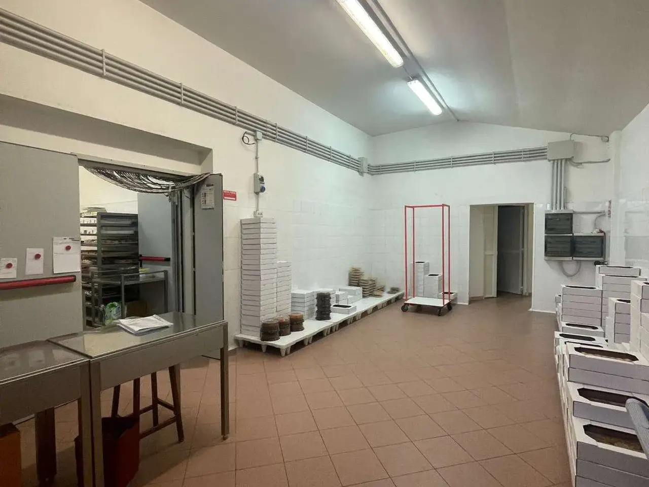 Pasticceria in , Fiumicino, {3} - Foto 1