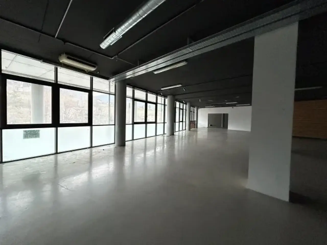 Negozio in Via Nazionale, Vigano San Martino, {3} - Foto 2