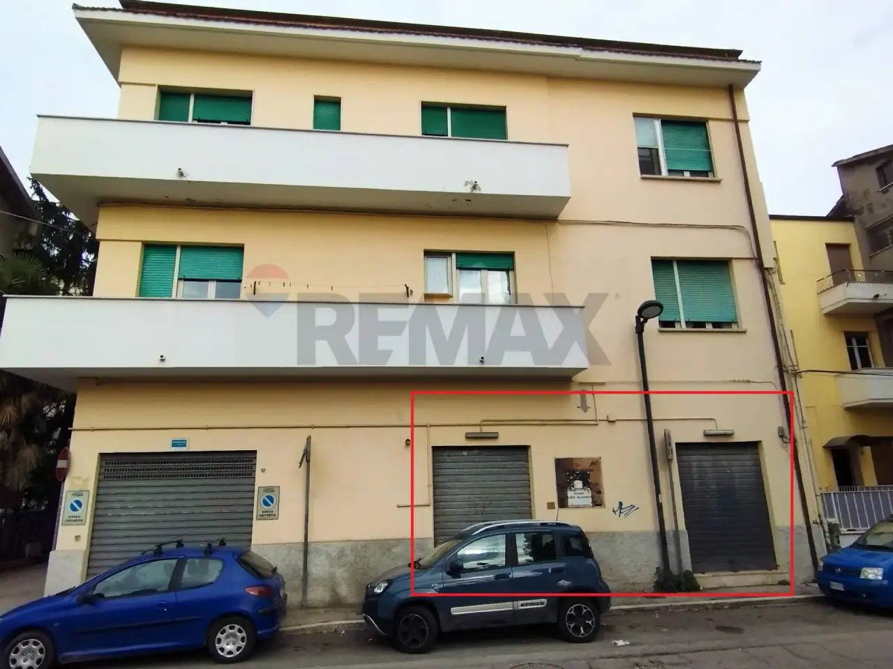Esercizio commerciale in , Pescara, {3} - Foto 1