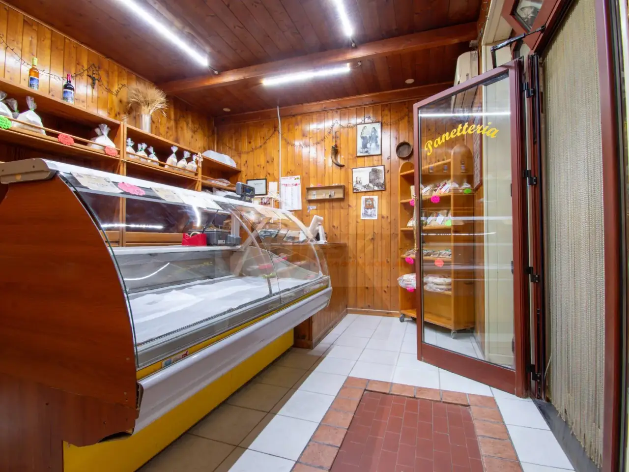 Esercizio commerciale in Via Roma 49, Osilo, {3} - Foto 2