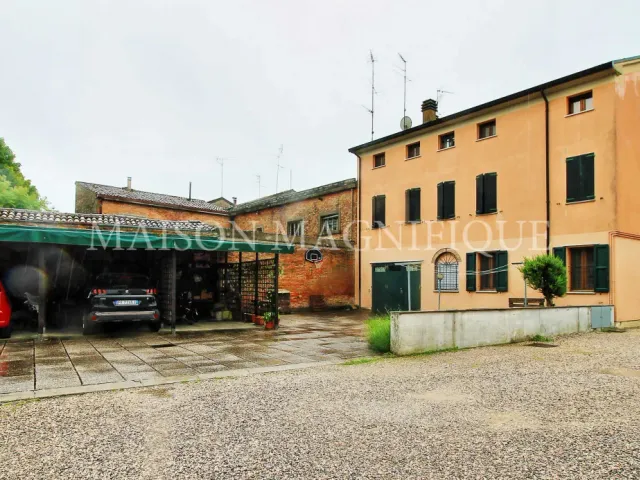 Trilocale in Via Natale Gaiba, 16, Argenta - Foto 1