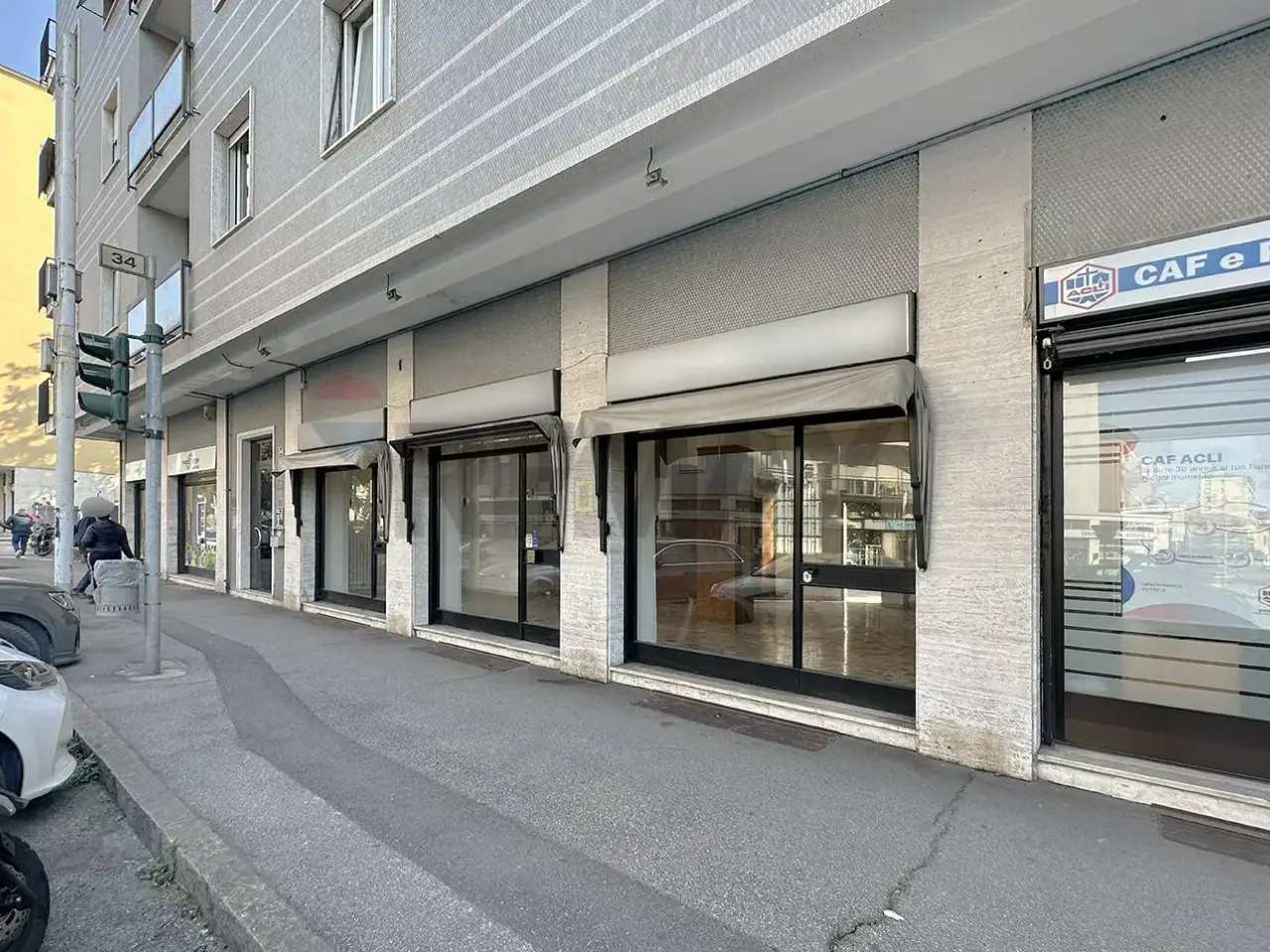 Negozio in Via Sormani 34, Cusano Milanino, {3} - Foto 2