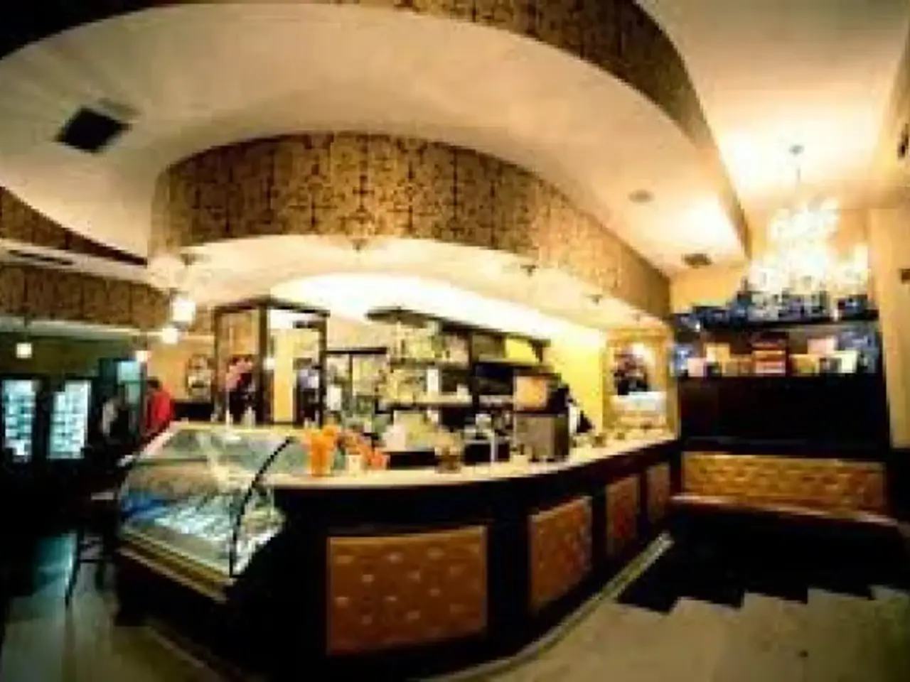 Bar in Piazza San Michele, Lucca, {3} - Foto 1