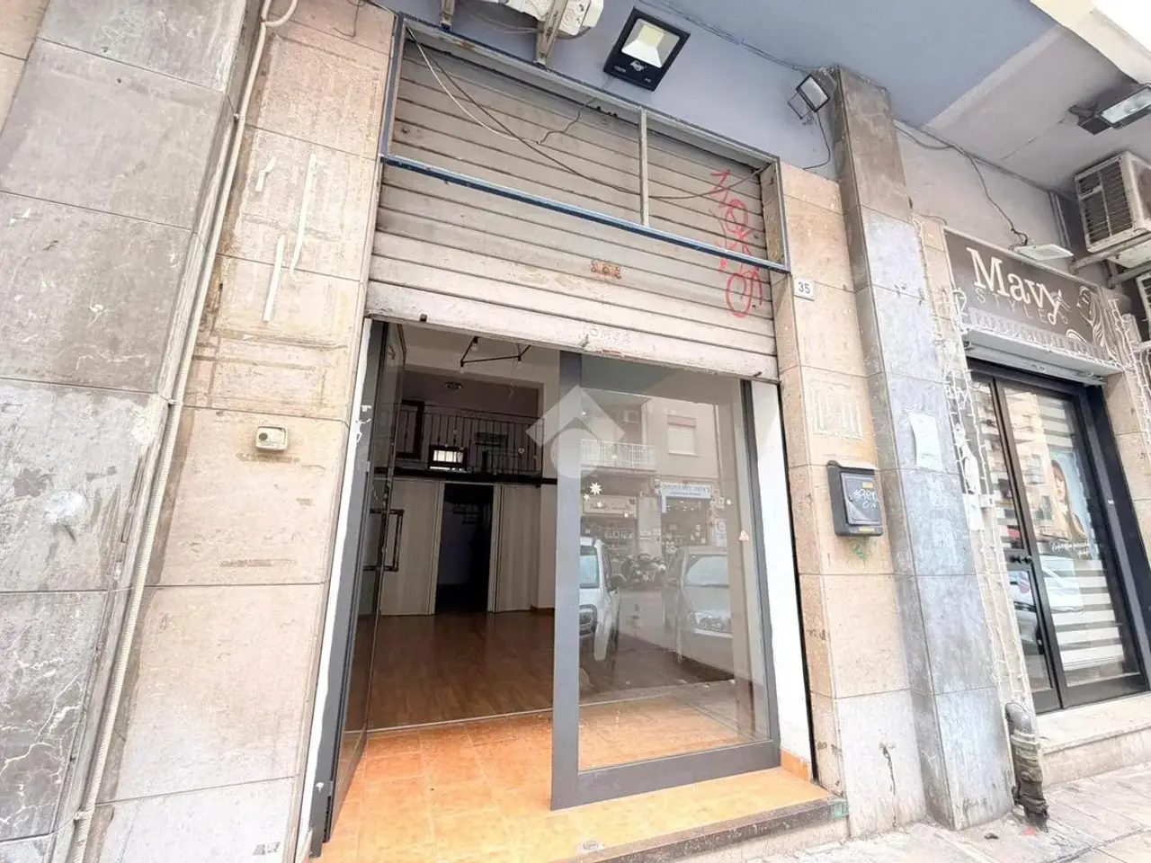 Negozio in Via Cataldo Parisio 35, Palermo, {3} - Foto 1