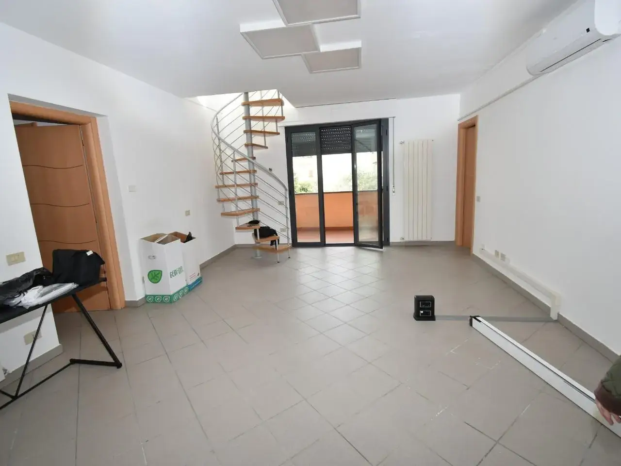 Ufficio in , Vecchiano, {3} - Foto 1