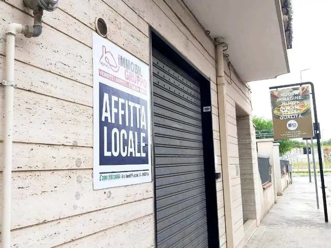 Locale commerciale in Via Maraldo, Andria, Zona Via Bisceglie / Via G. Verdi, Andria, {3} - Foto 1